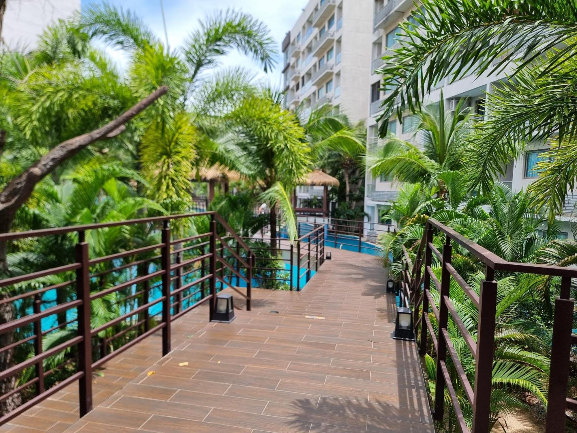 Laguna Beach Condo Resort 3 Maldives Pattaya Pool View ลากูน่า บีช คอนโด รีสอร์ต 3 พัทยา 좀티엔 비치 외부 사진