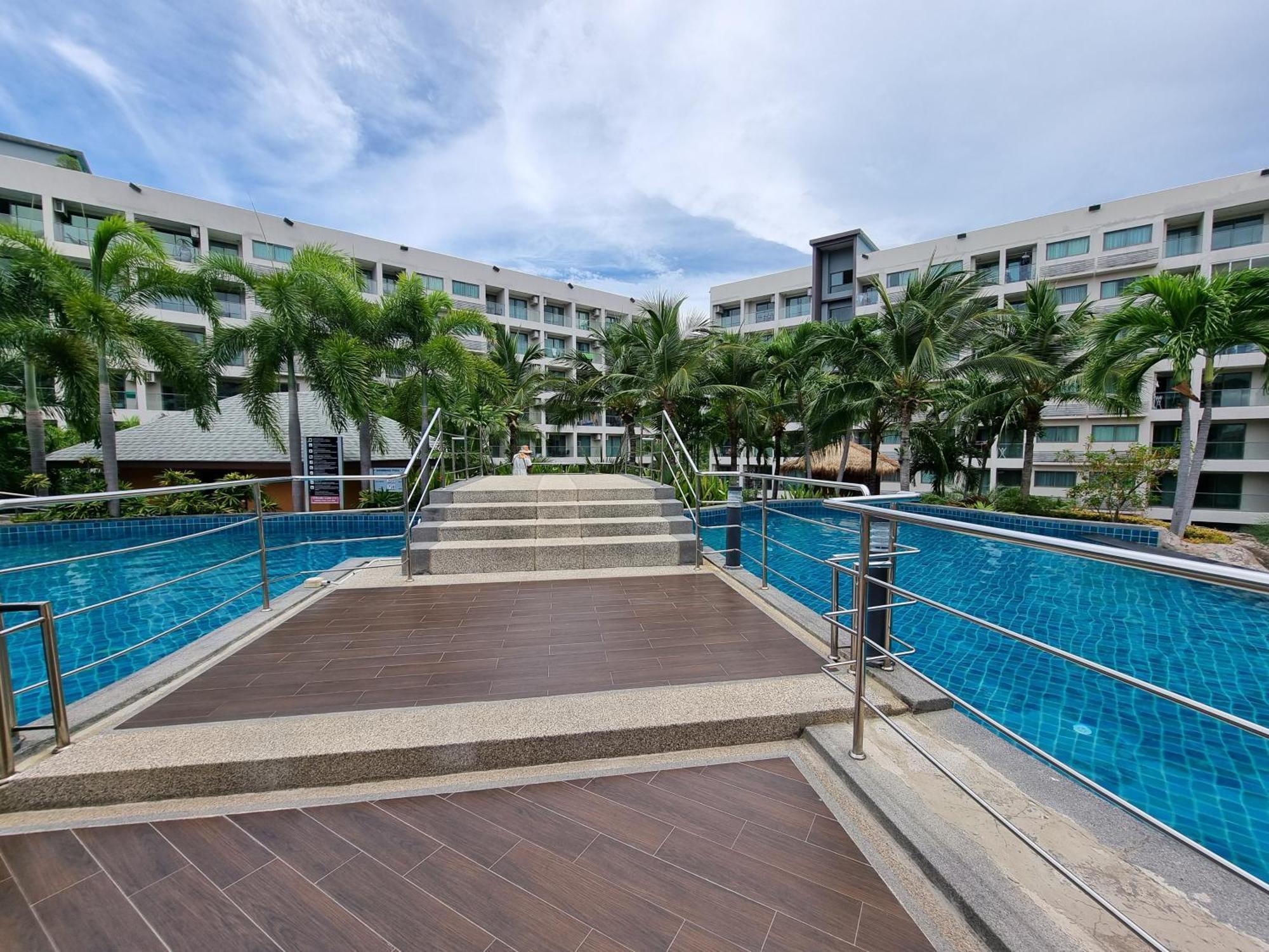 Laguna Beach Condo Resort 3 Maldives Pattaya Pool View ลากูน่า บีช คอนโด รีสอร์ต 3 พัทยา 좀티엔 비치 외부 사진